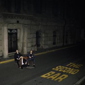 依人在线久在线视频
