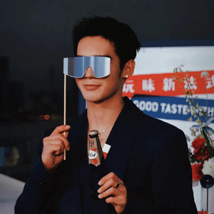 依人在线久在线视频
